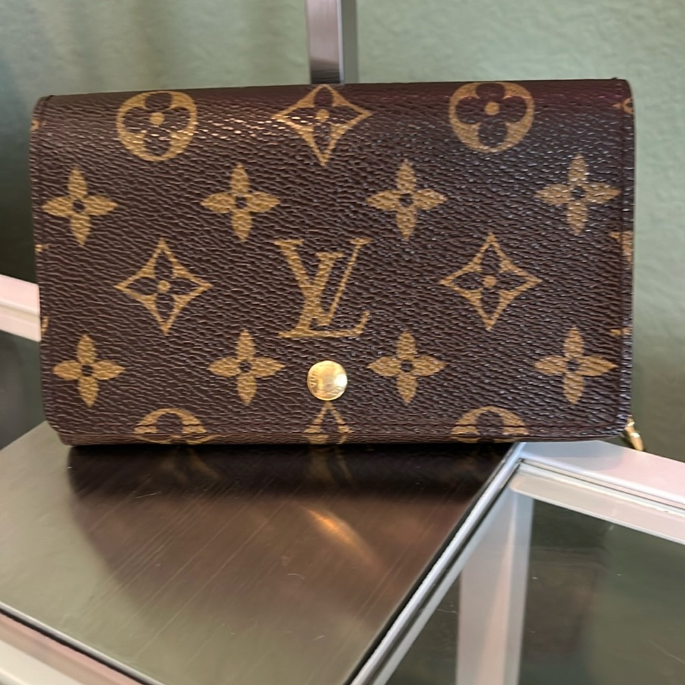 LV Monogram Porte Monnaie Billets Tresor Bifold Wallet